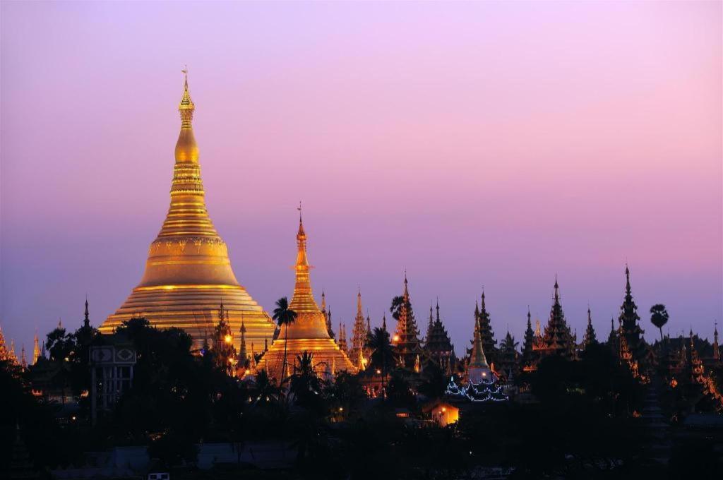 Yuzana Hotel Yangon Luaran gambar