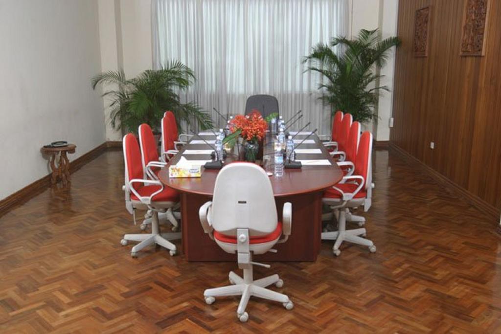 Yuzana Hotel Yangon Luaran gambar