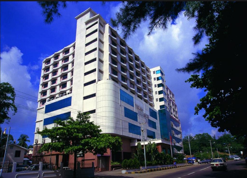 Yuzana Hotel Yangon Luaran gambar