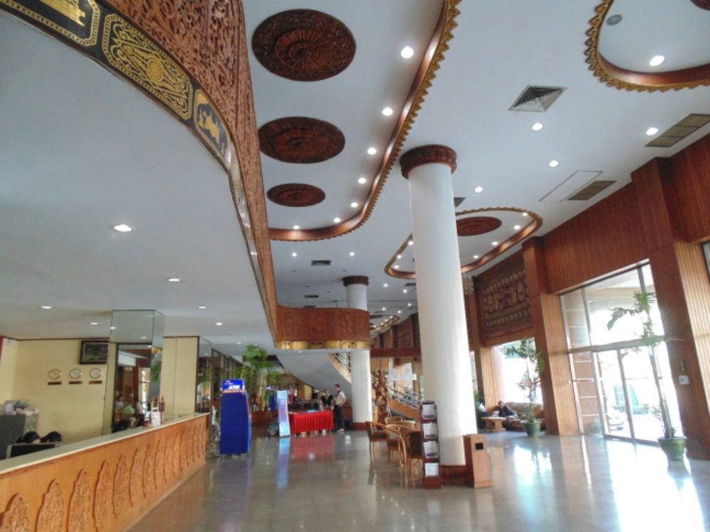 Yuzana Hotel Yangon Luaran gambar